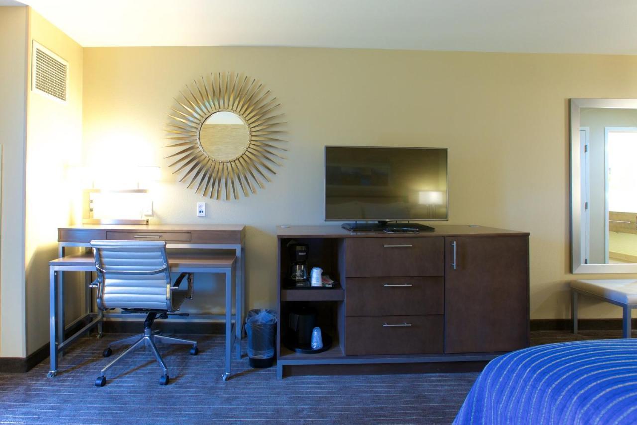 Holiday Inn Express Fargo Sw I94 Medical Center, An Ihg Hotel Luaran gambar