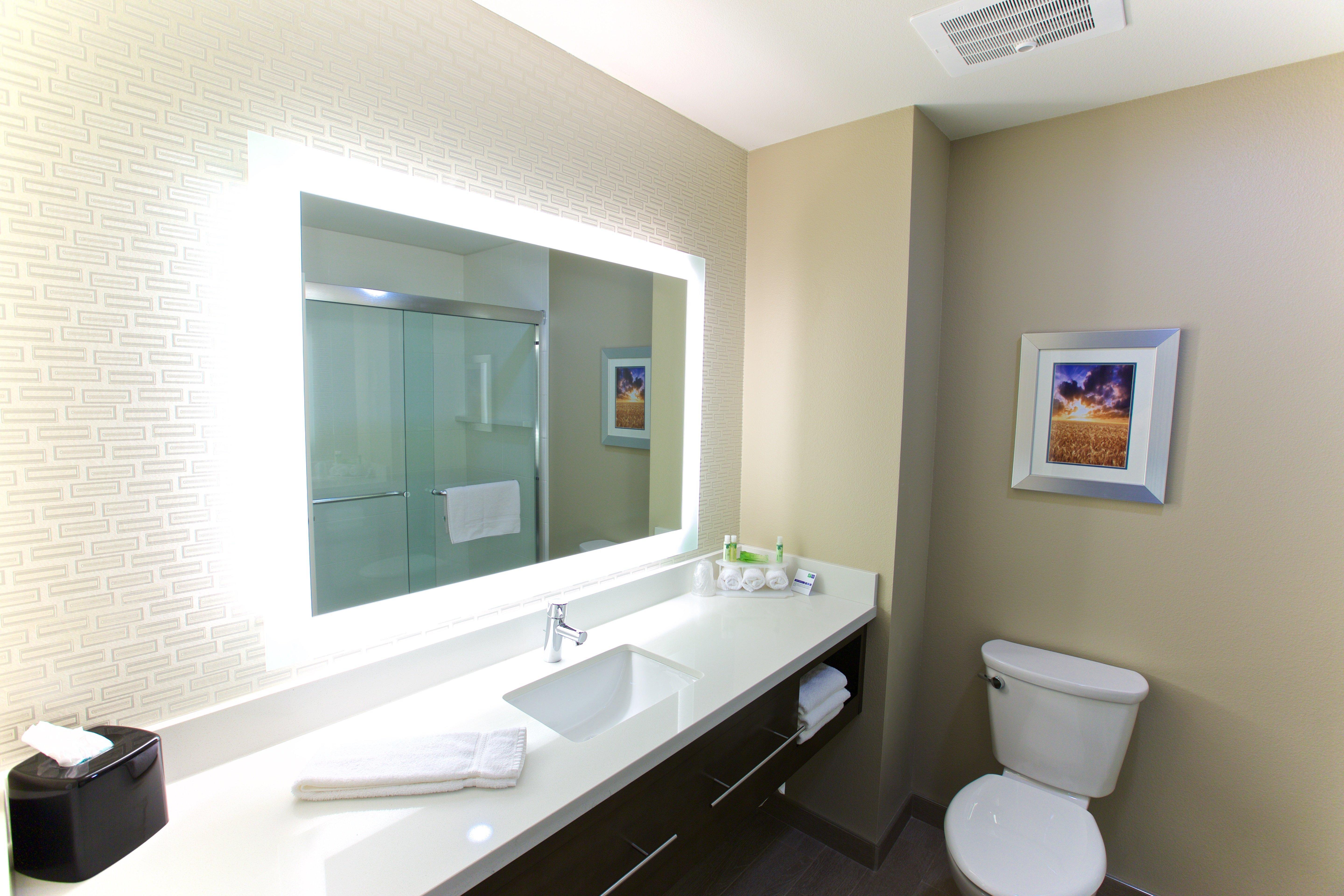 Holiday Inn Express Fargo Sw I94 Medical Center, An Ihg Hotel Luaran gambar
