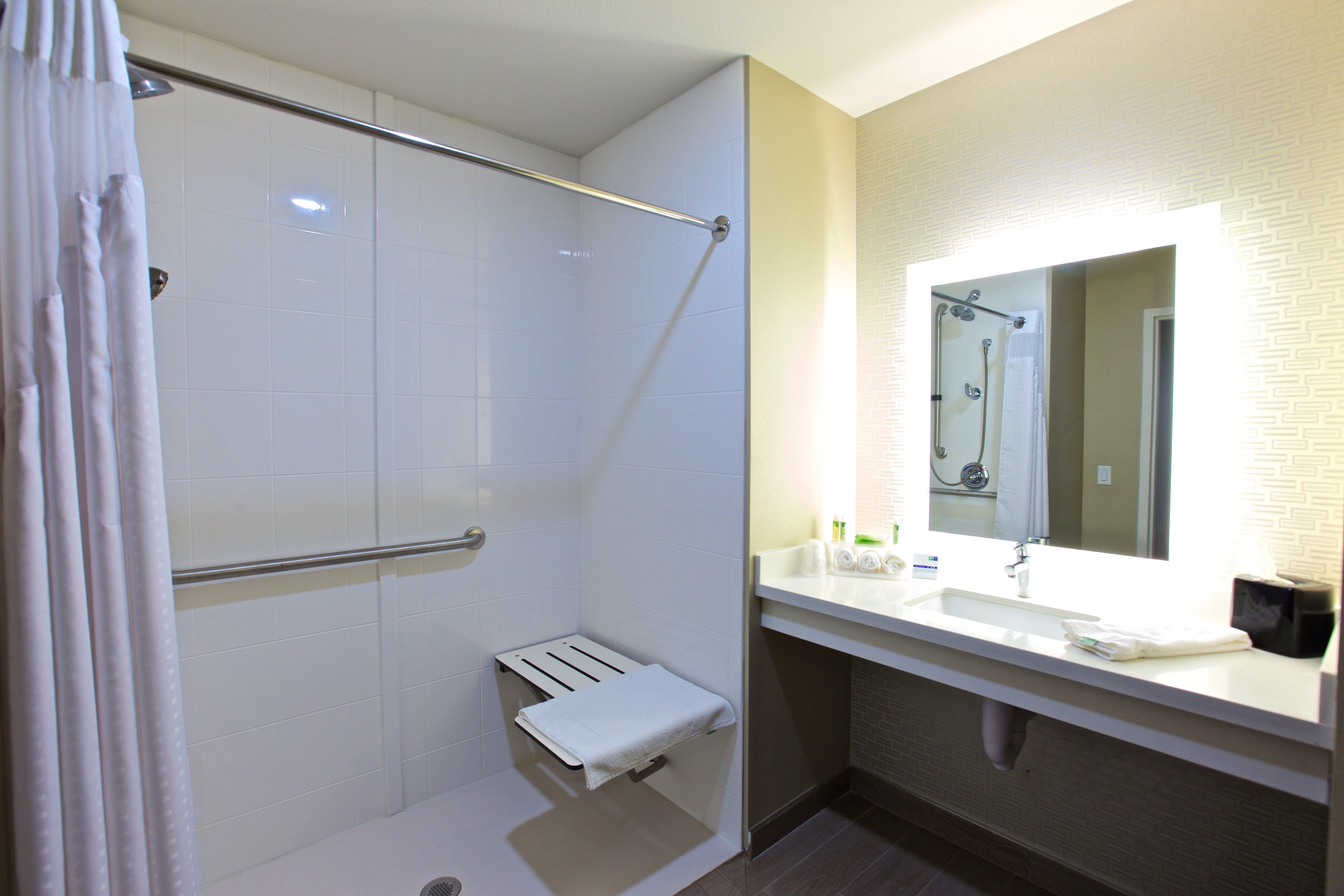 Holiday Inn Express Fargo Sw I94 Medical Center, An Ihg Hotel Luaran gambar