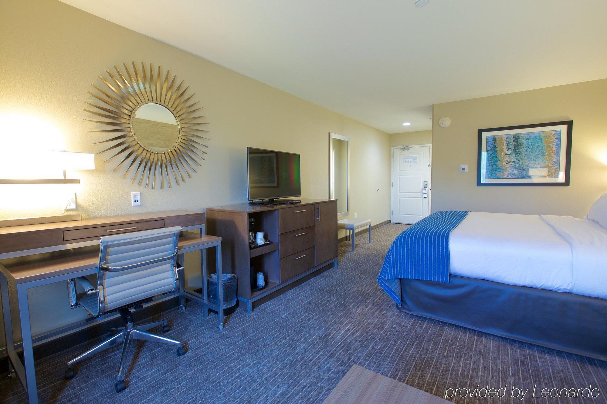 Holiday Inn Express Fargo Sw I94 Medical Center, An Ihg Hotel Luaran gambar