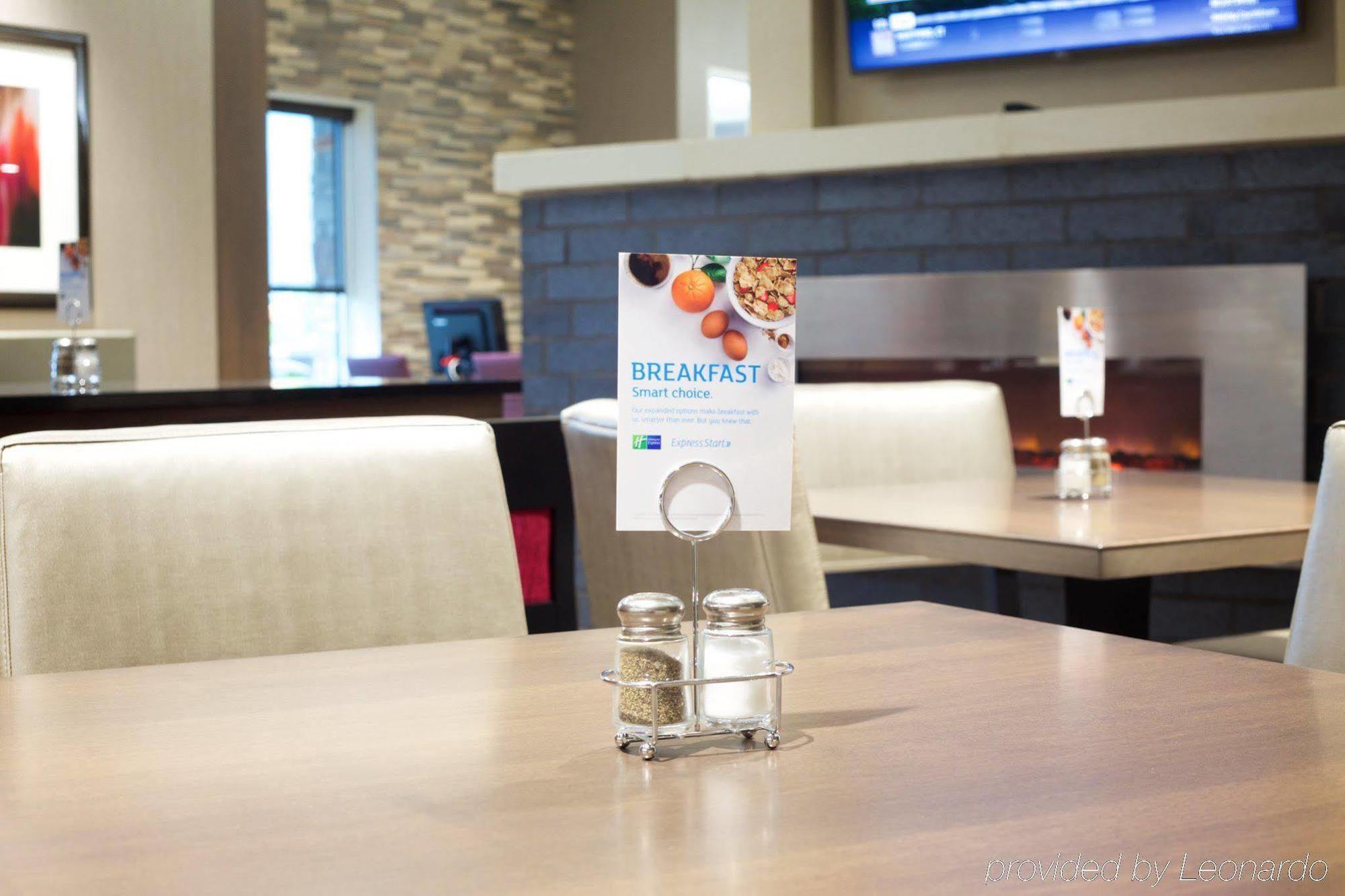 Holiday Inn Express Fargo Sw I94 Medical Center, An Ihg Hotel Luaran gambar